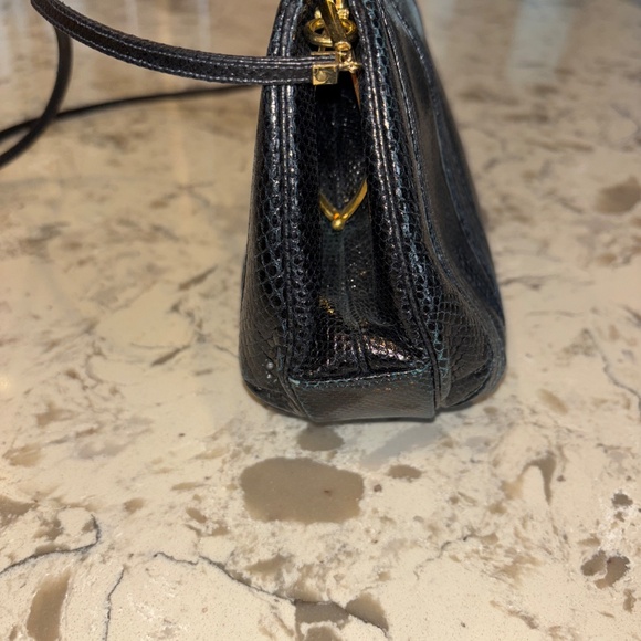 Vintage 80’s Judith Lieber Dark Navy Snakeskin Clutch Lock Clutch Crossbody - Picture 4 of 7